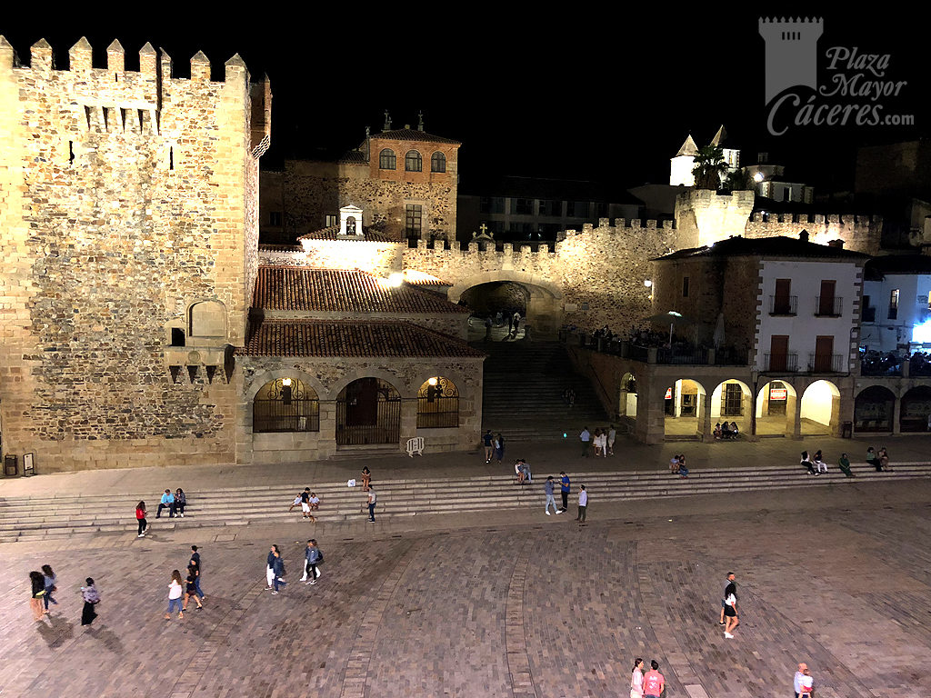 Vistas por la noche balcon alojamiento turistico centico