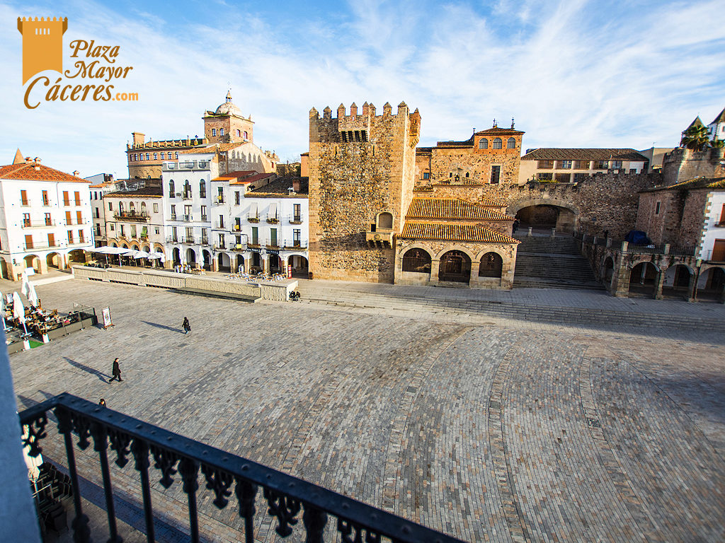 vistas balcon alojamiento turistico dia plaza